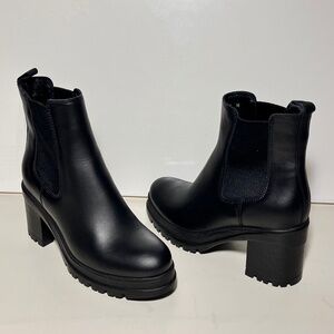 La Canadienne Paxton Leather Platform Chelsea Boot